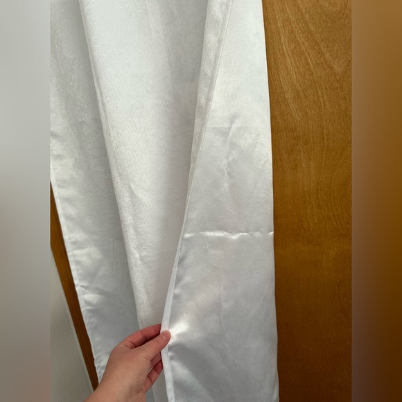 Curtain Collection - Picture 4 of 10